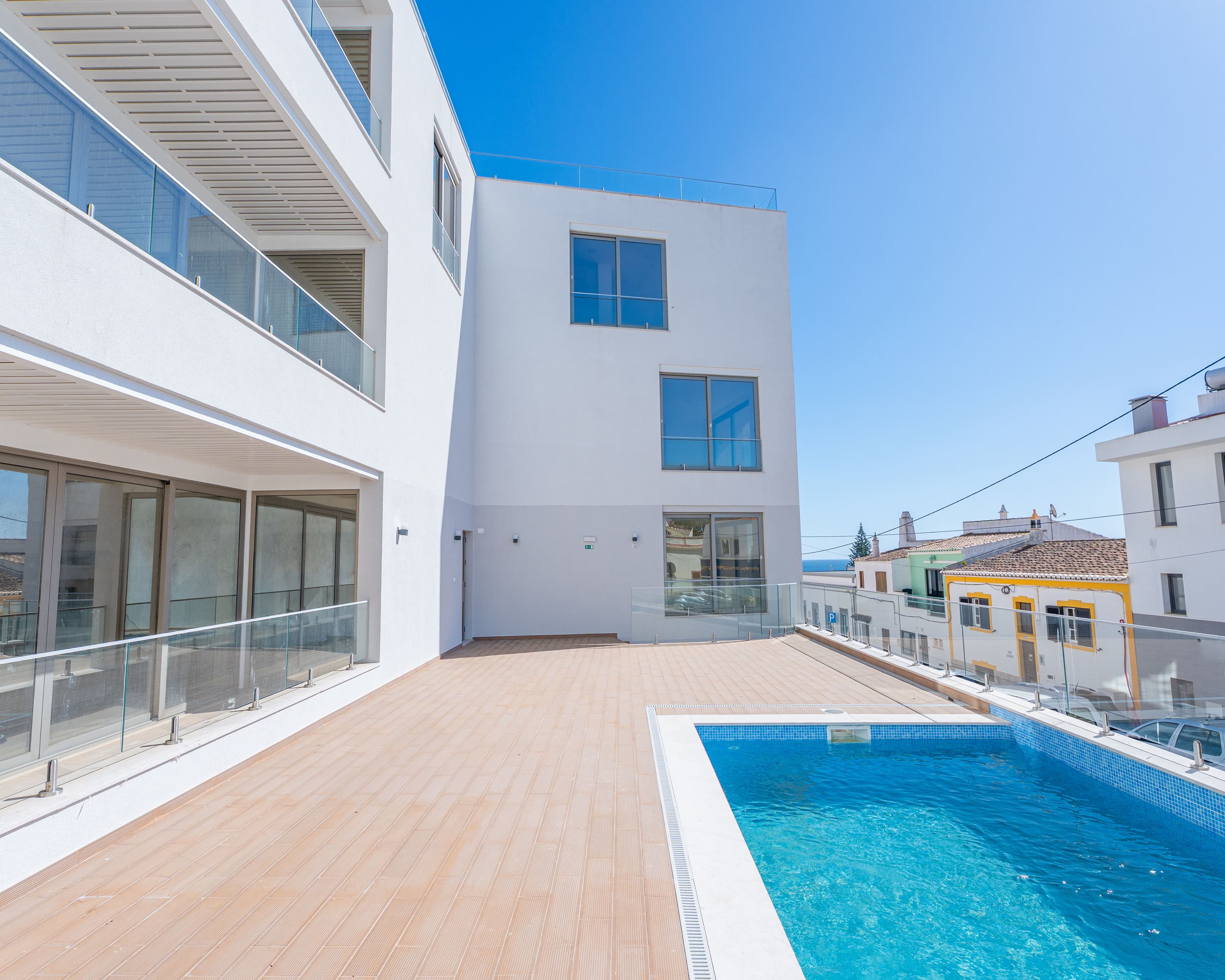 Apartamento T1 novo com piscina para venda - Praia da Luz